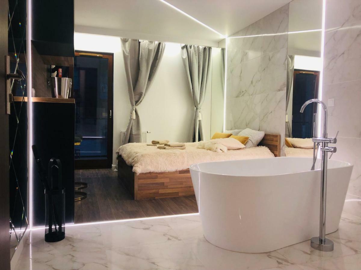 Yourapart Chmielna Park Exclusive Z Wanna Wolnostojaca Lub Jacuzzi Gdańsk Extérieur photo