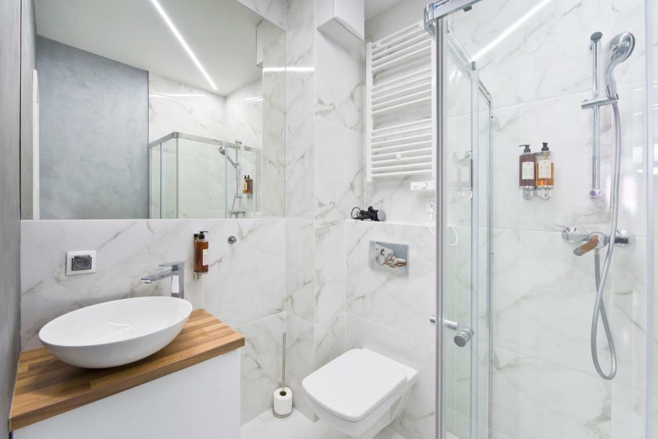 Yourapart Chmielna Park Exclusive Z Wanna Wolnostojaca Lub Jacuzzi Gdańsk Extérieur photo