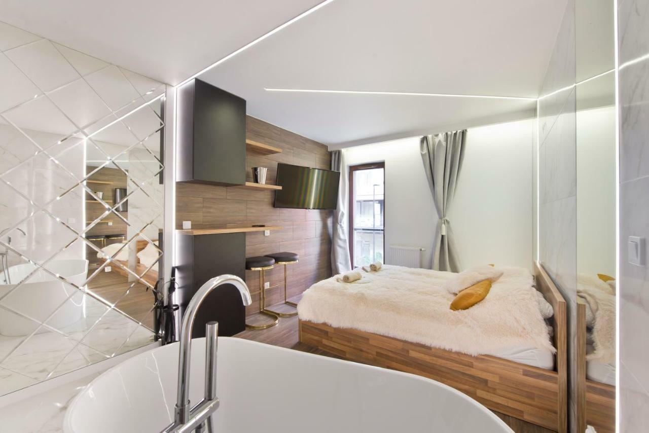 Yourapart Chmielna Park Exclusive Z Wanna Wolnostojaca Lub Jacuzzi Gdańsk Extérieur photo